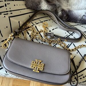 ❌ S O L D ❌ Tory Burch Britten Crossbody in Taupe